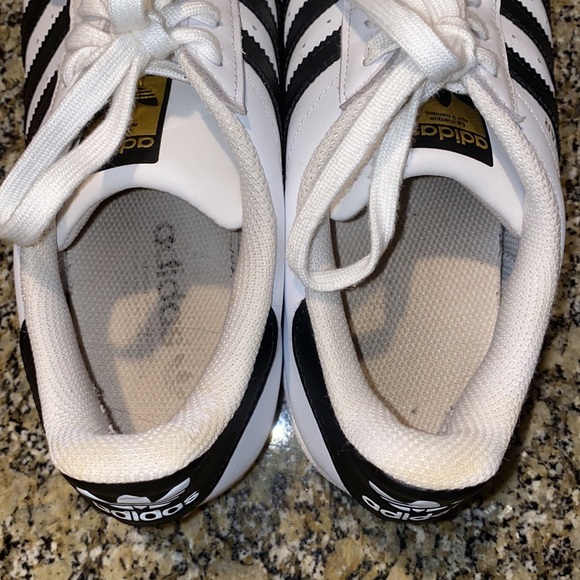 Adidas Women’s Superstar Sneakers in size 9 - Picture 9 of 13